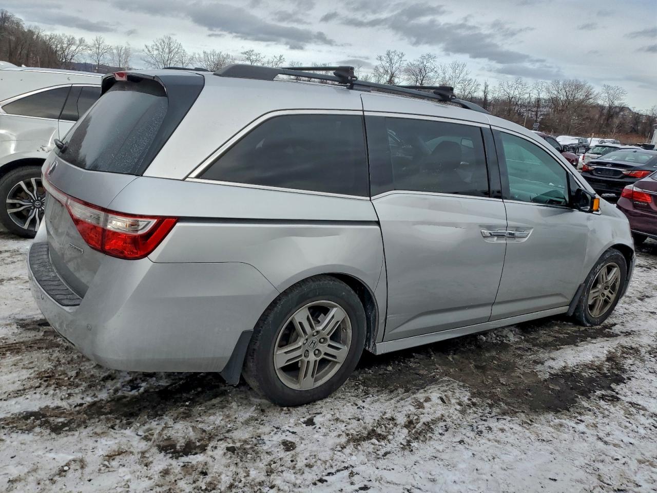 2012 HONDA ODYSSEY TOURING photo 7