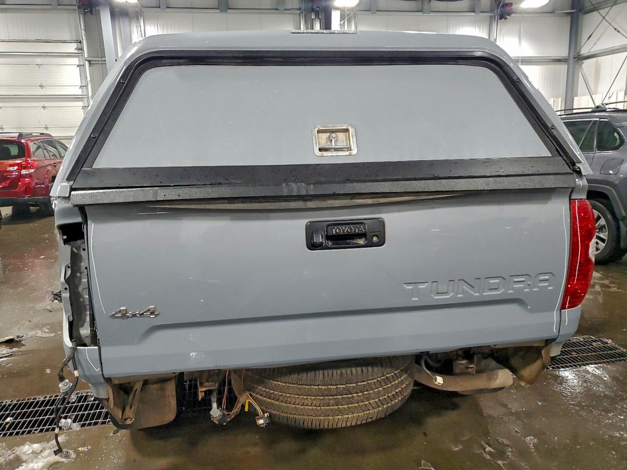 2018 TOYOTA TUNDRA DOUBLE CAB SR photo 6