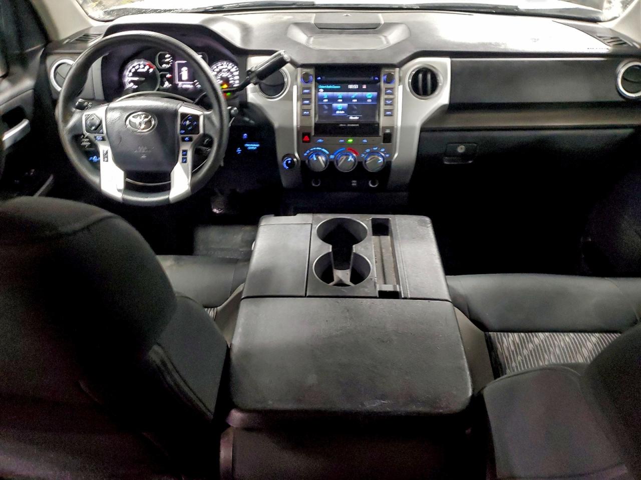 2018 TOYOTA TUNDRA DOUBLE CAB SR photo 8
