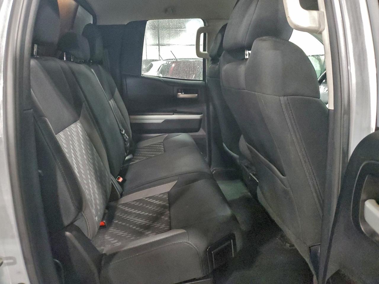 2018 TOYOTA TUNDRA DOUBLE CAB SR photo 10