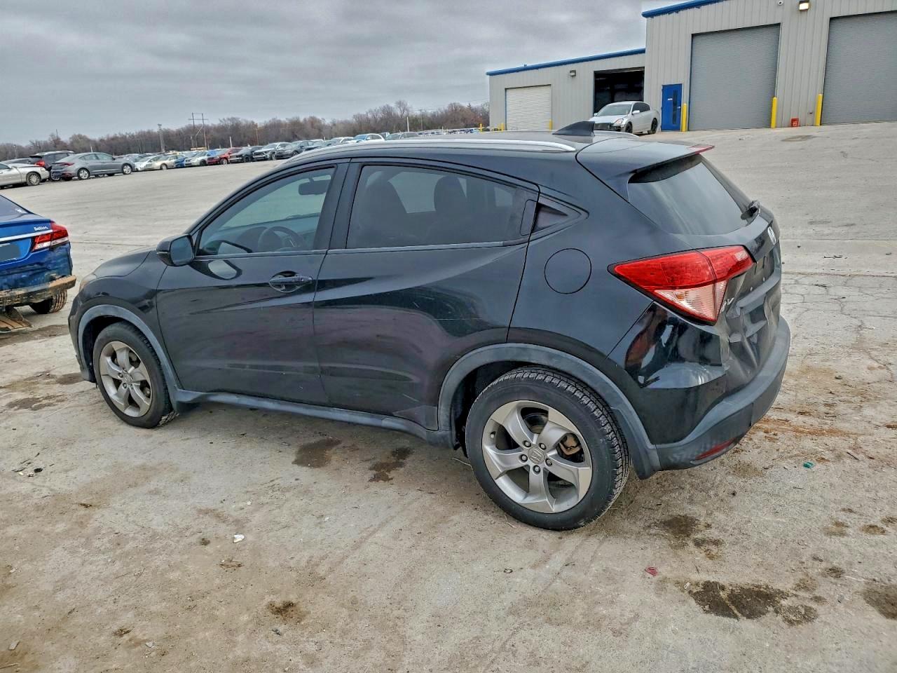 2016 HONDA HR-V EXL photo 2
