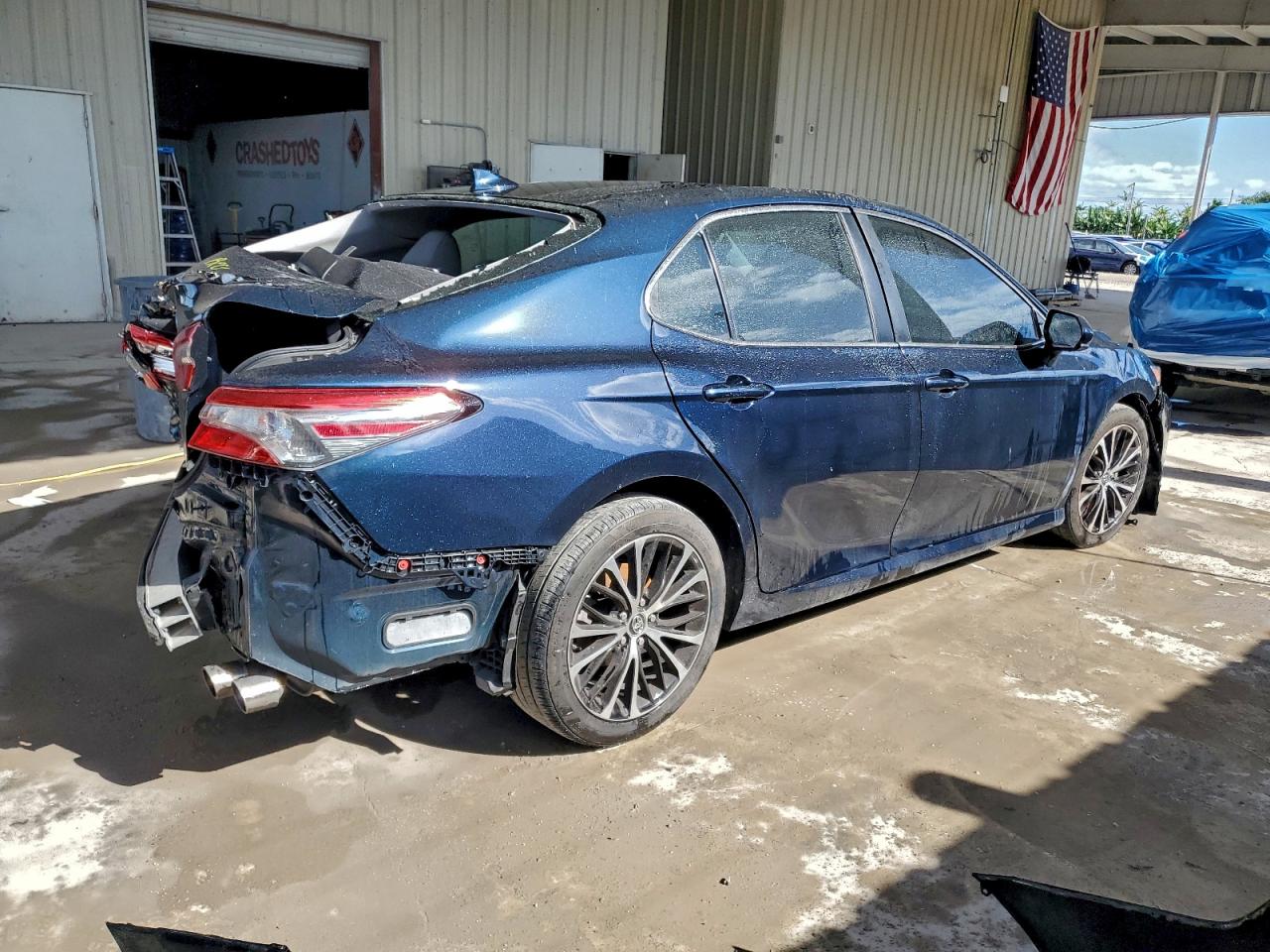 2019 TOYOTA CAMRY L photo 5