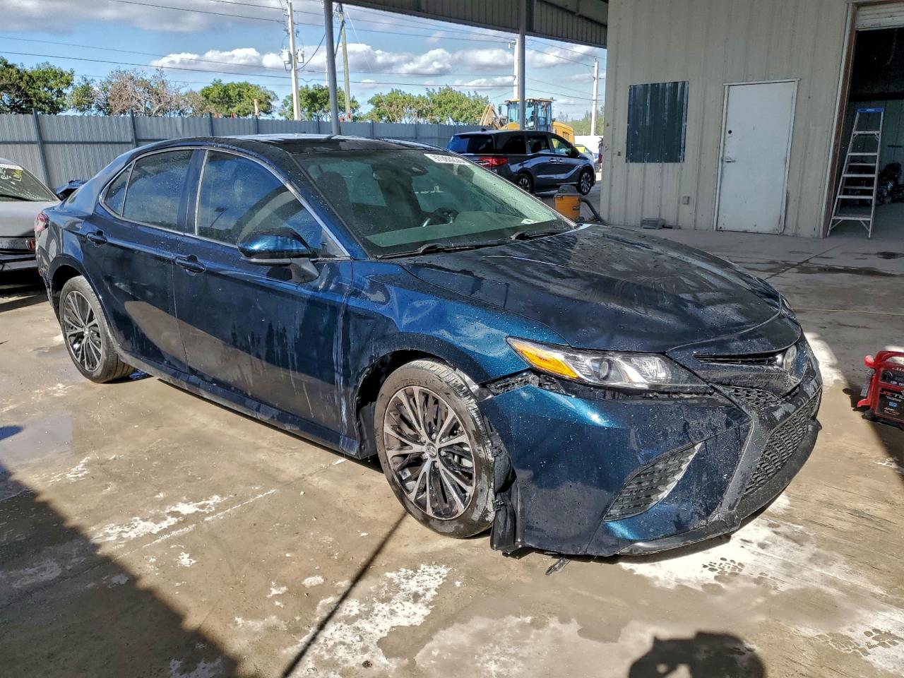 2019 TOYOTA CAMRY L photo 7