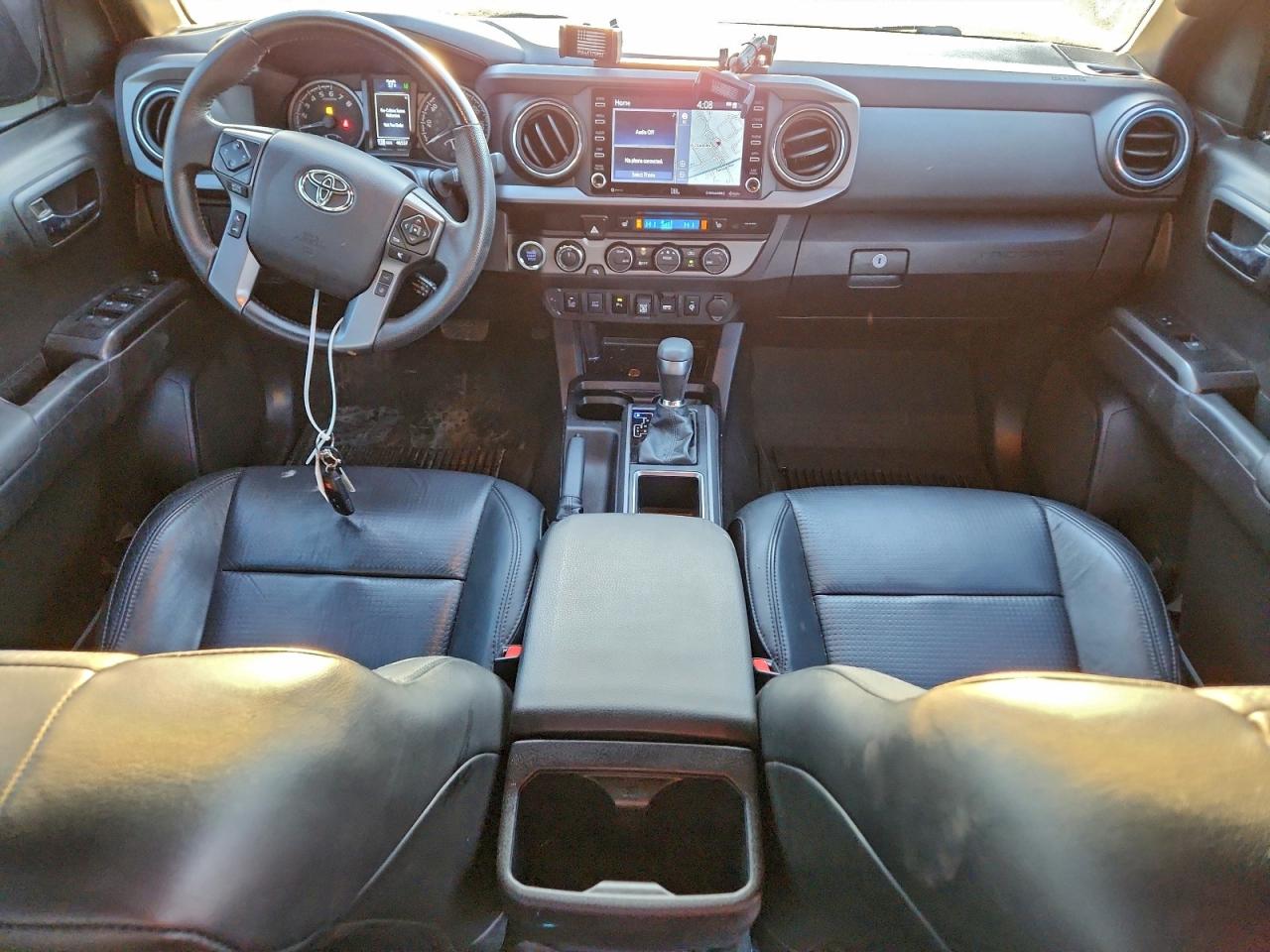 2022 TOYOTA TACOMA DOUBLE CAB photo 8