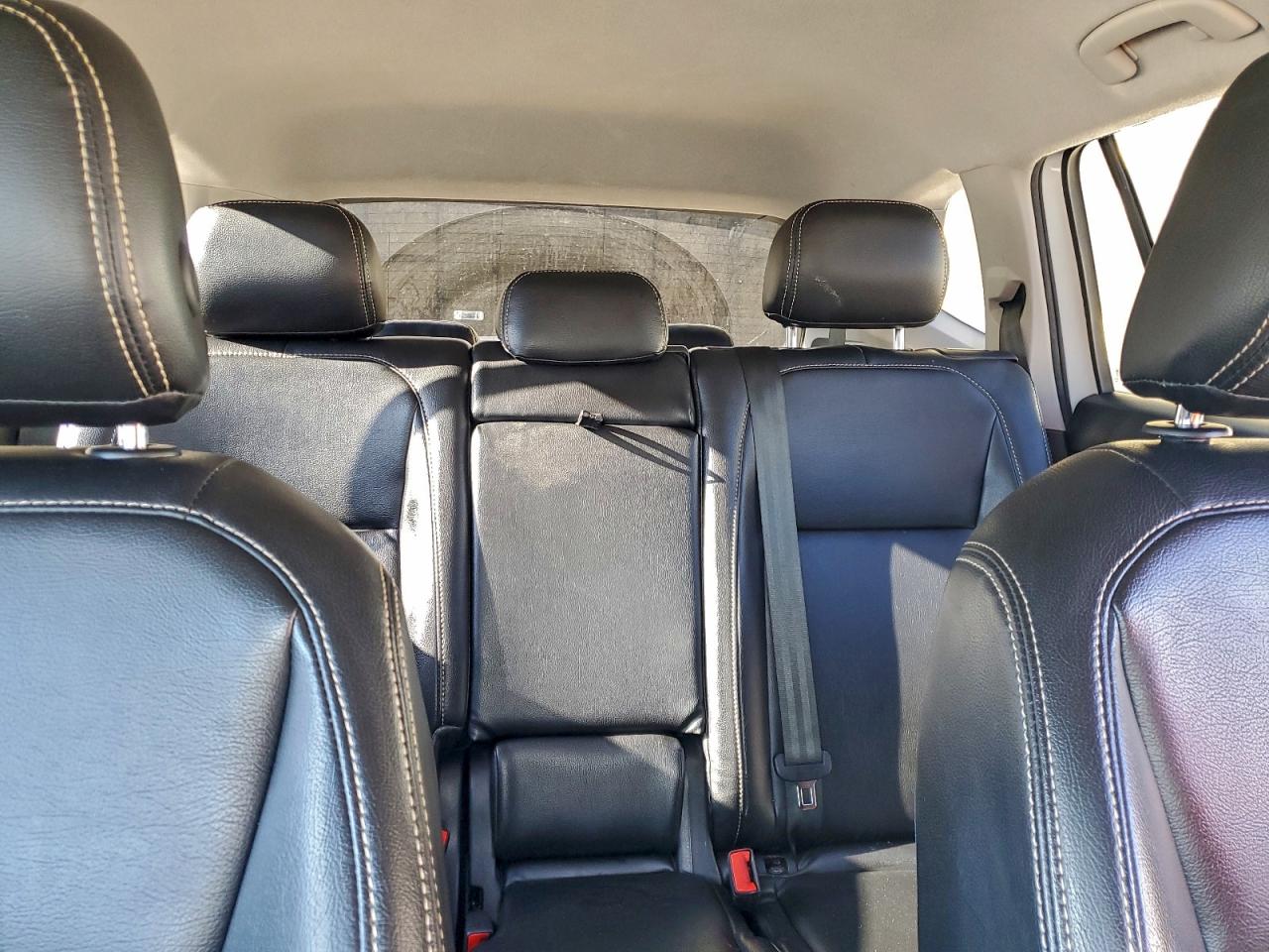 2021 VOLKSWAGEN TIGUAN S photo 28