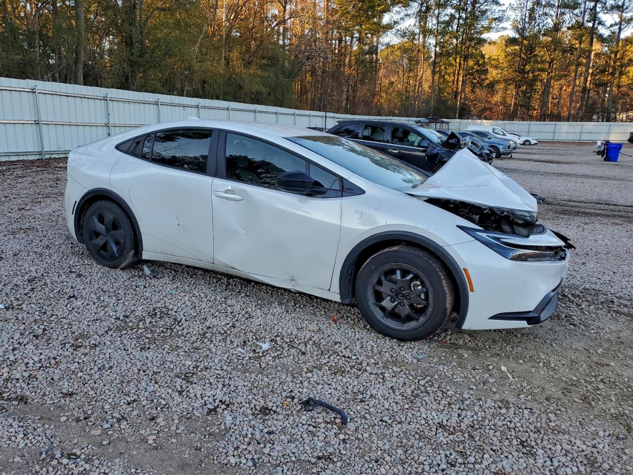 2024 TOYOTA PRIUS LE photo 7