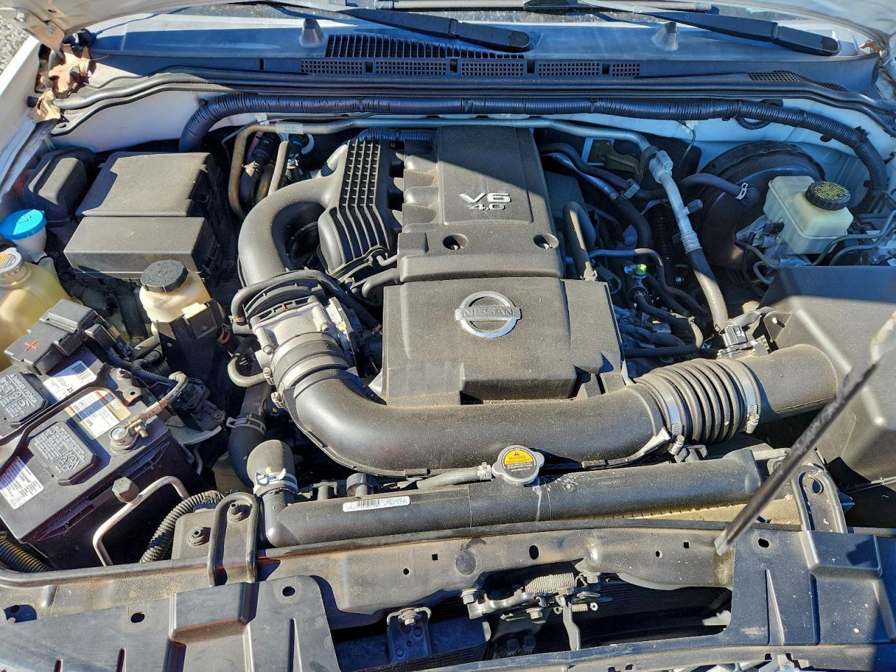 2017 NISSAN FRONTIER S photo 11