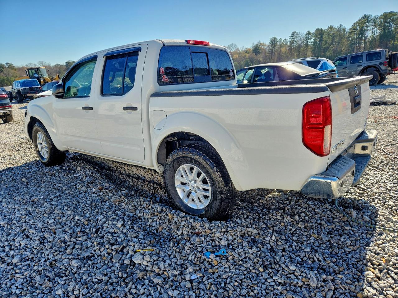 2017 NISSAN FRONTIER S photo 2