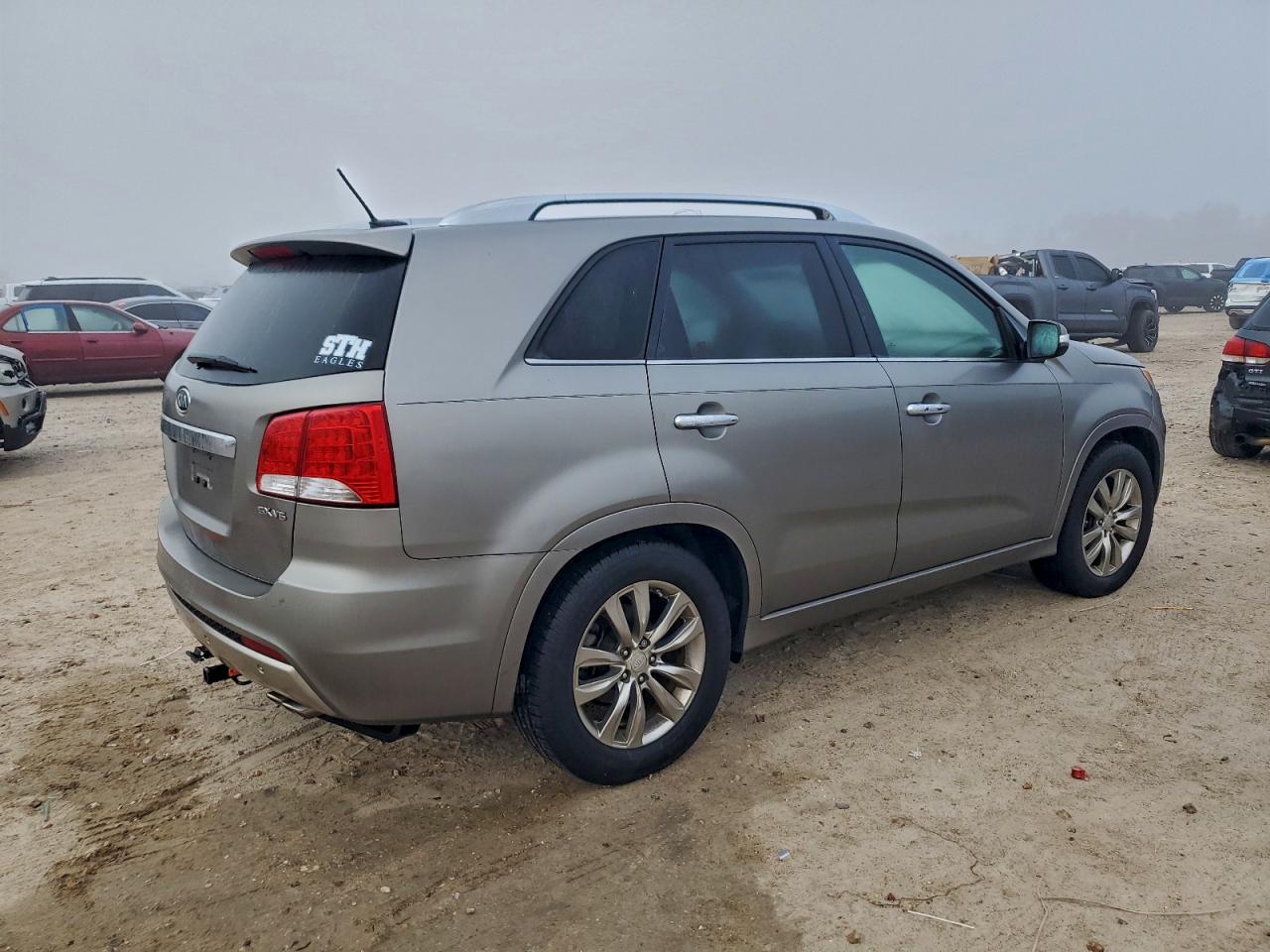 2011 KIA SORENTO SX photo 3