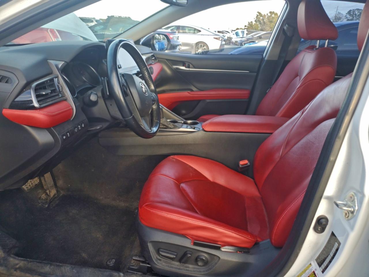 2021 TOYOTA CAMRY XSE photo 7