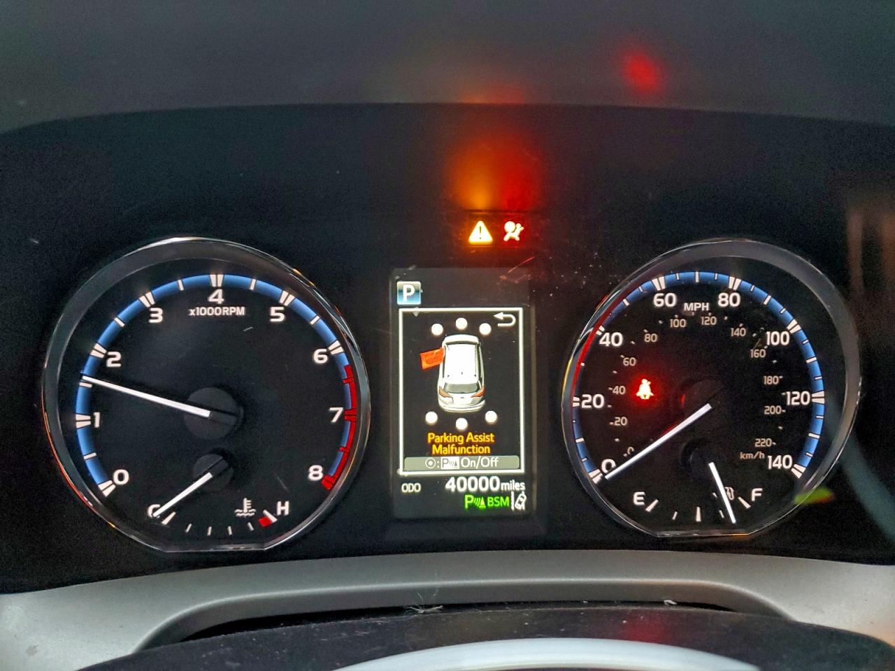 2017 TOYOTA RAV4 LIMITED photo 9