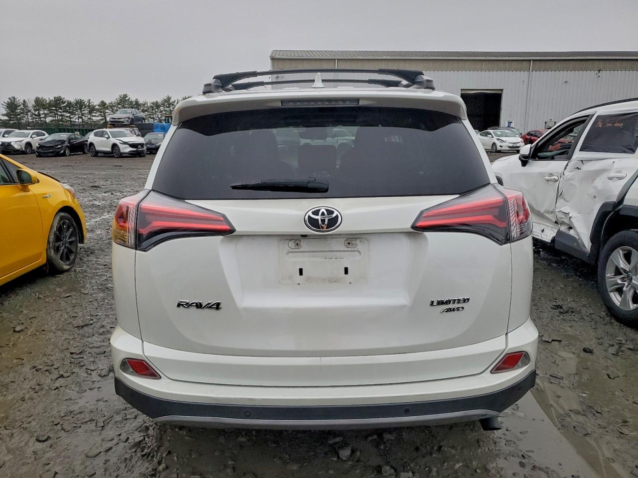 2017 TOYOTA RAV4 LIMITED photo 6