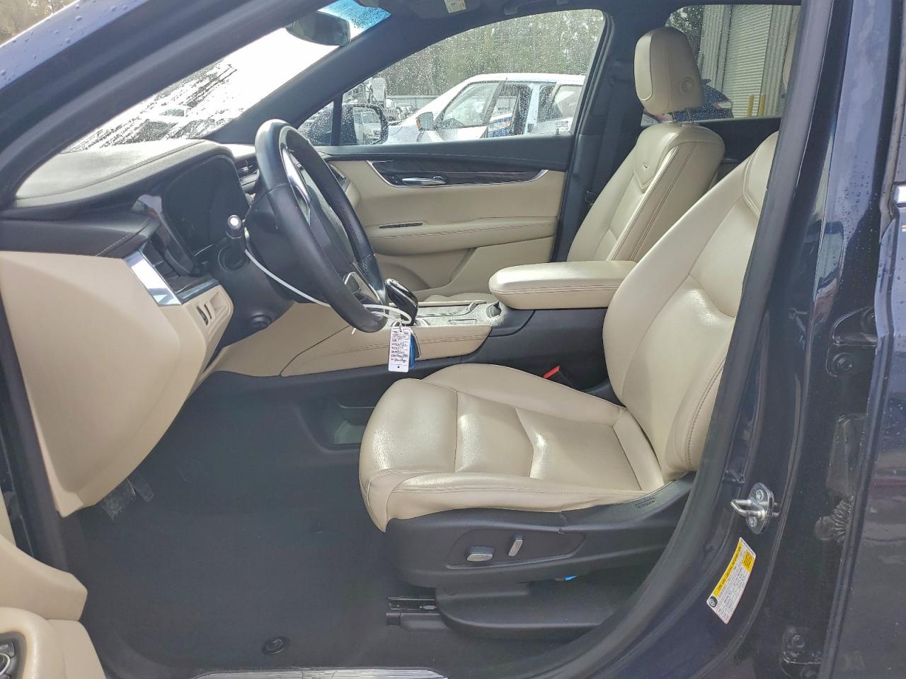 2017 CADILLAC XT5 photo 7