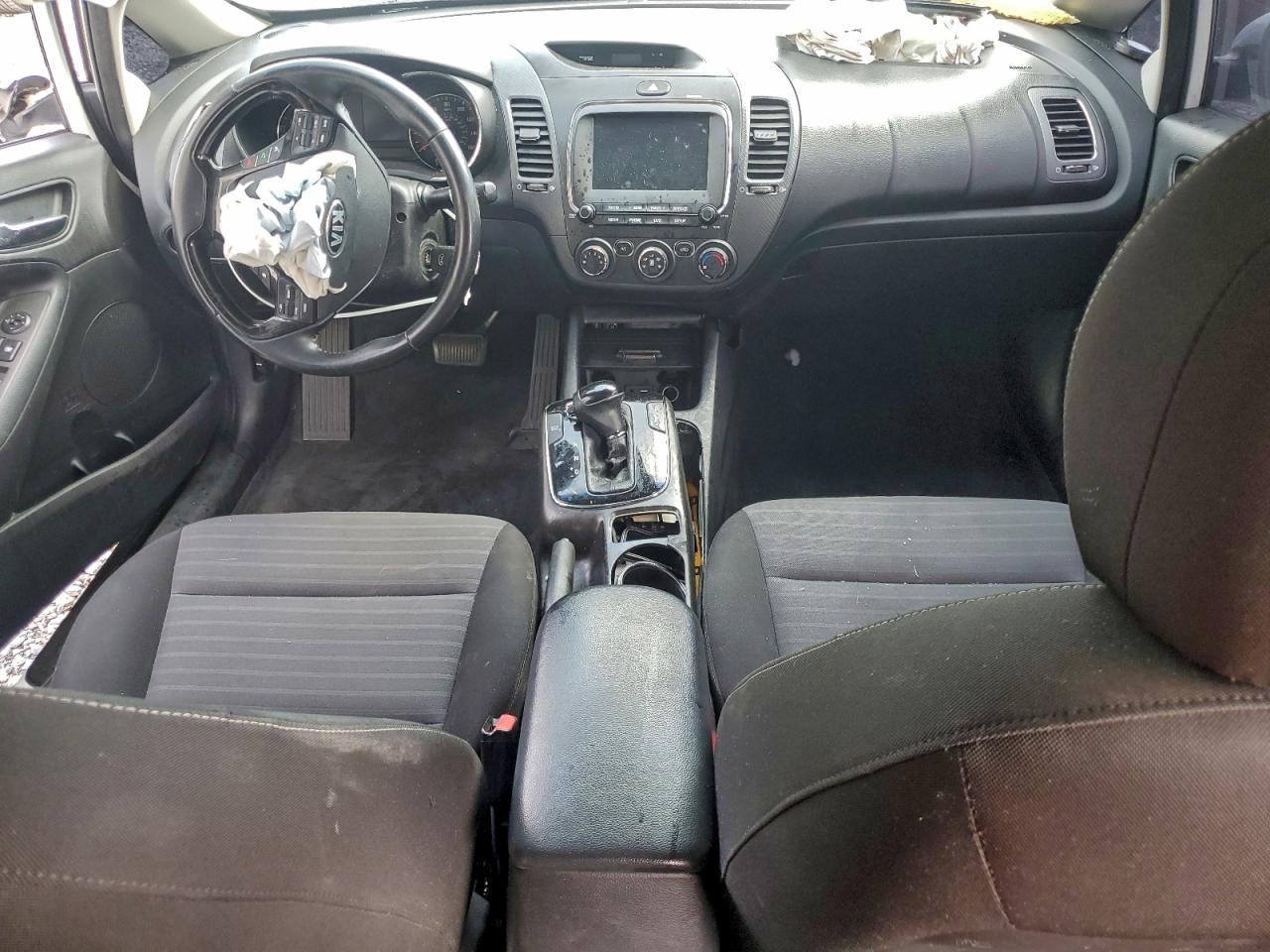 2017 KIA FORTE S photo 22