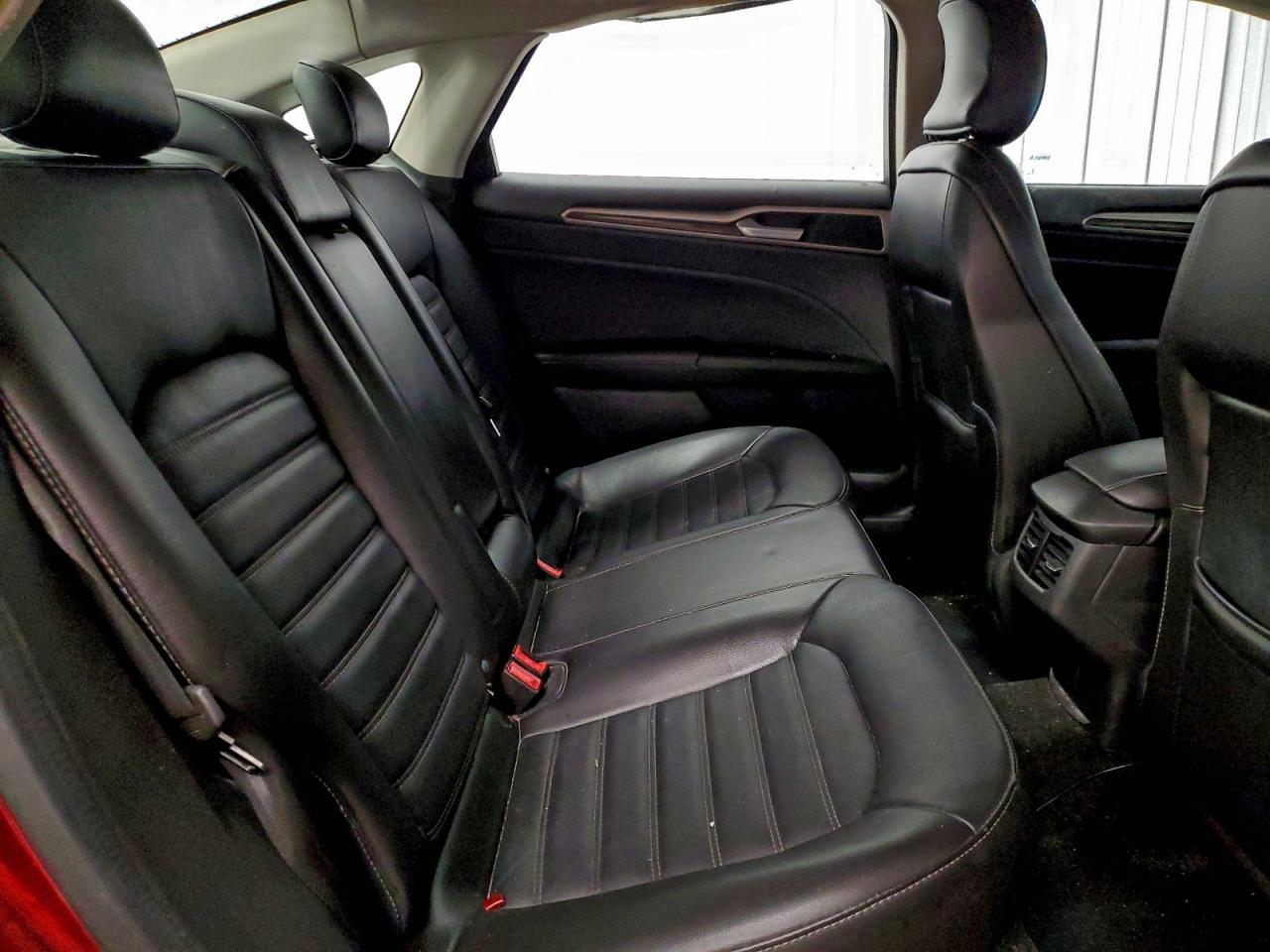 2015 FORD FUSION SE photo 19