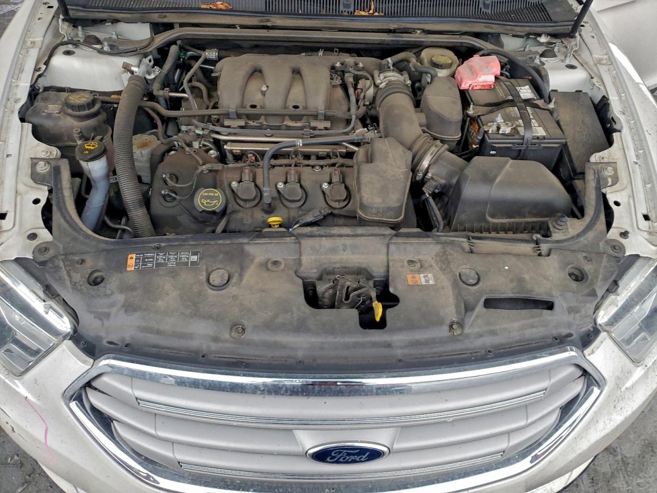 2015 FORD TAURUS SEL photo 21