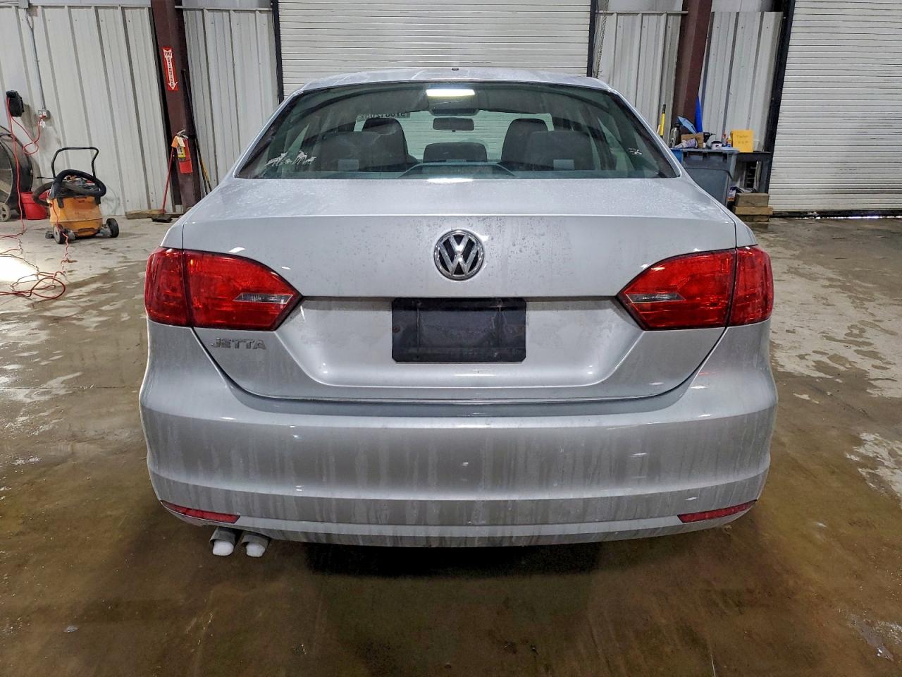 2014 VOLKSWAGEN JETTA BASE photo 6