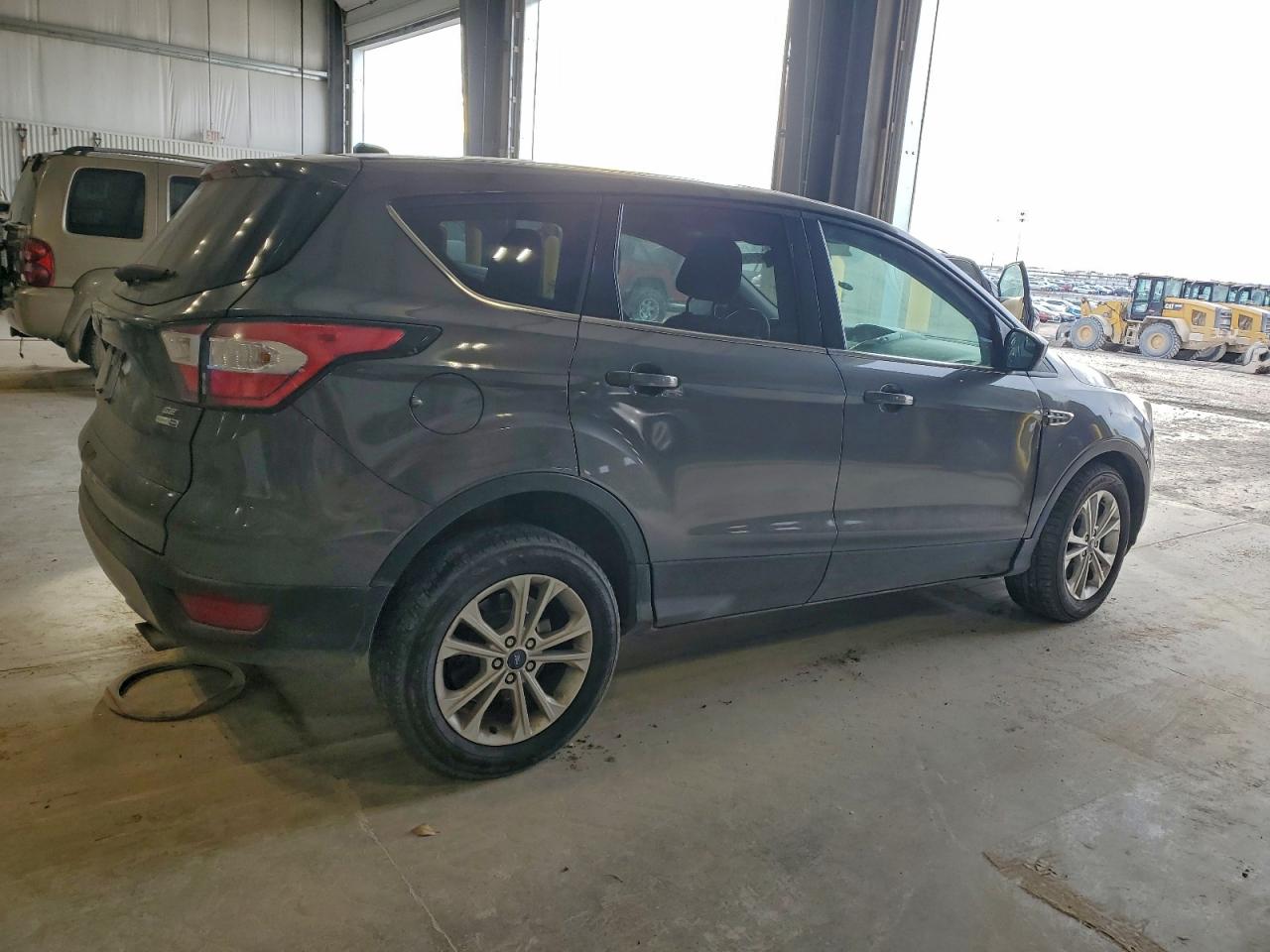 2017 FORD ESCAPE SE photo 3