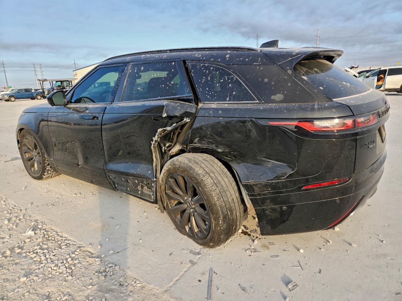 2019 LAND ROVER RANGE ROVER VELAR R-DYNAMIC SE photo 3