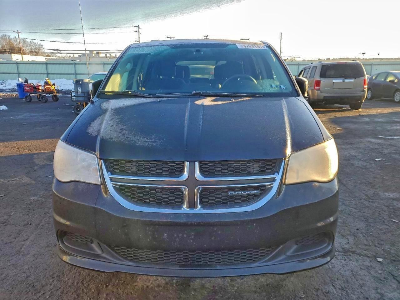 2012 DODGE GRAND CARAVAN SXT photo 5
