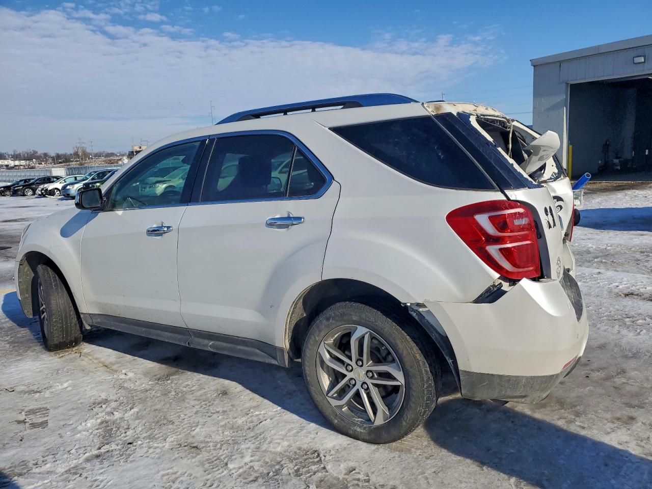 2017 CHEVROLET EQUINOX PREMIER photo 3