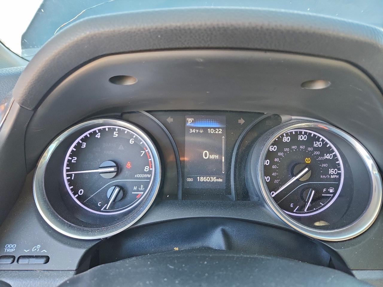 2020 TOYOTA CAMRY SE photo 25