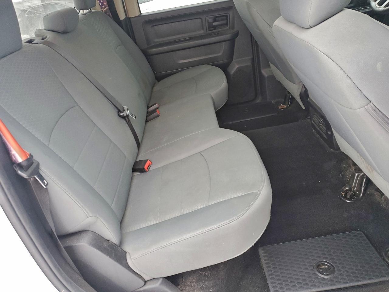2016 RAM 1500 ST photo 10