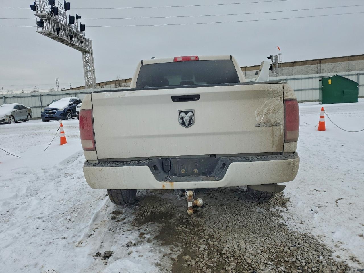2016 RAM 1500 ST photo 6