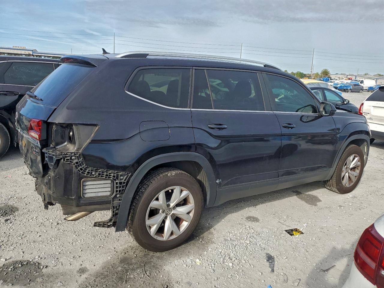 2018 VOLKSWAGEN ATLAS S photo 7
