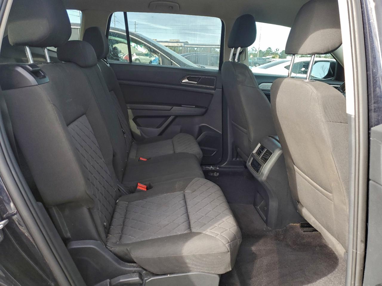 2018 VOLKSWAGEN ATLAS S photo 31