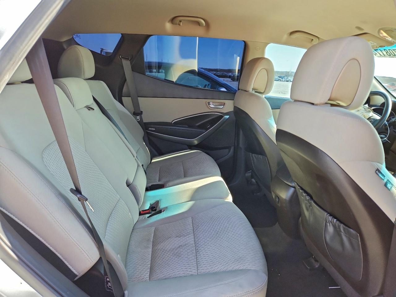 2016 HYUNDAI SANTA FE SPORT 2.4L photo 11