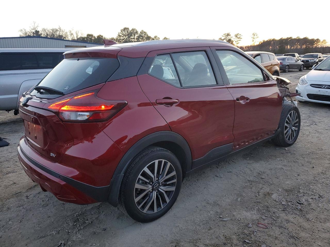 2023 NISSAN KICKS SV photo 7