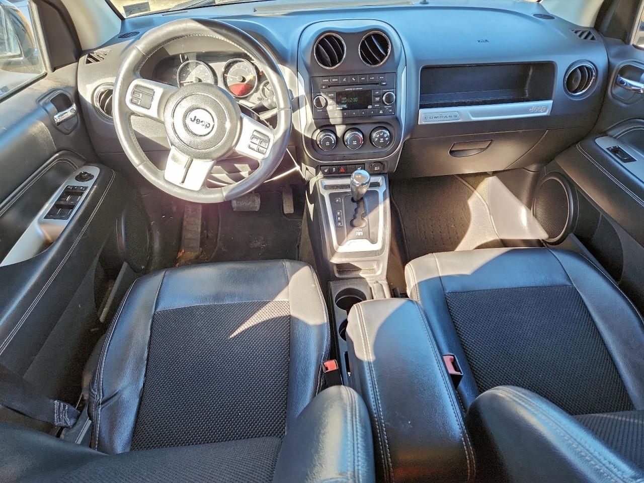 2017 JEEP COMPASS LATITUDE photo 15