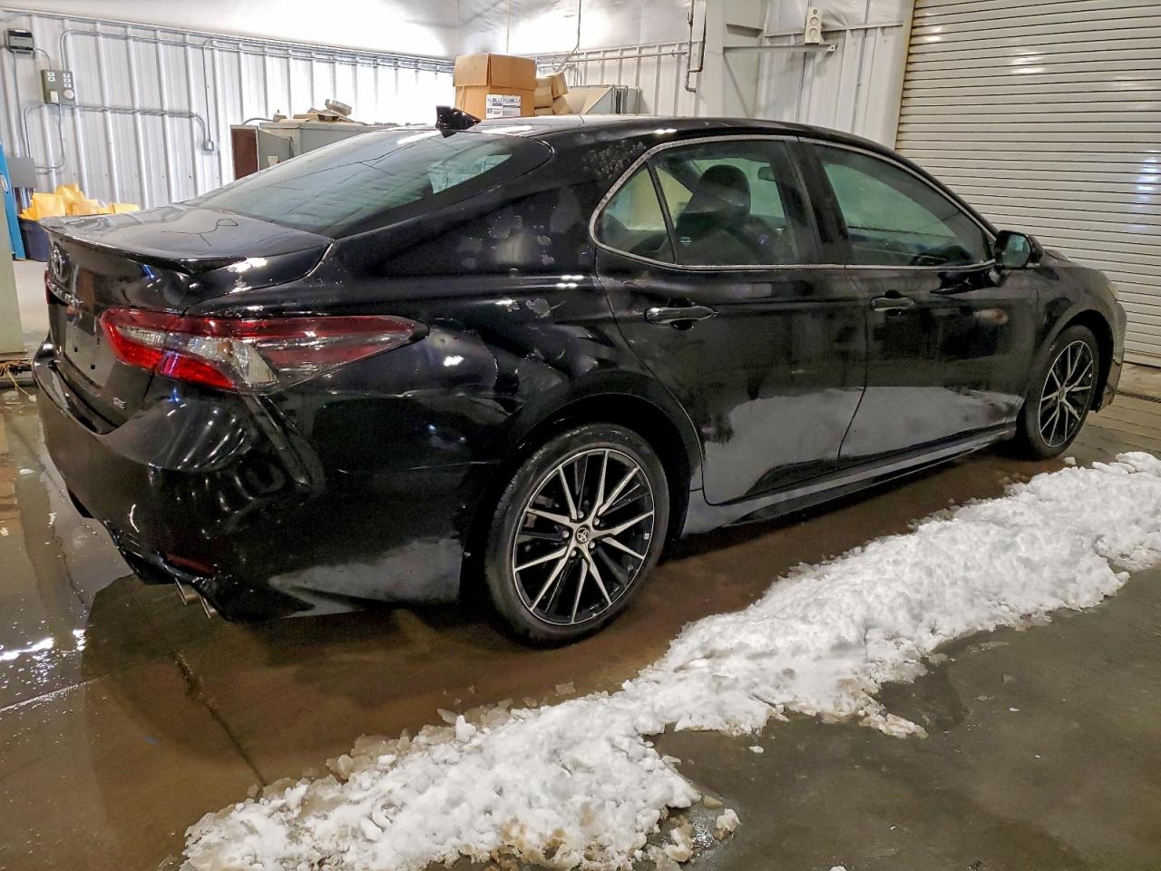 2024 TOYOTA CAMRY SE NIGHT SHADE photo 3