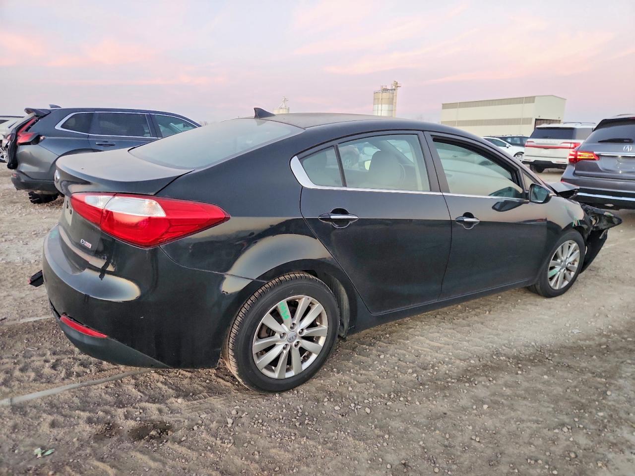 2015 KIA FORTE EX photo 3