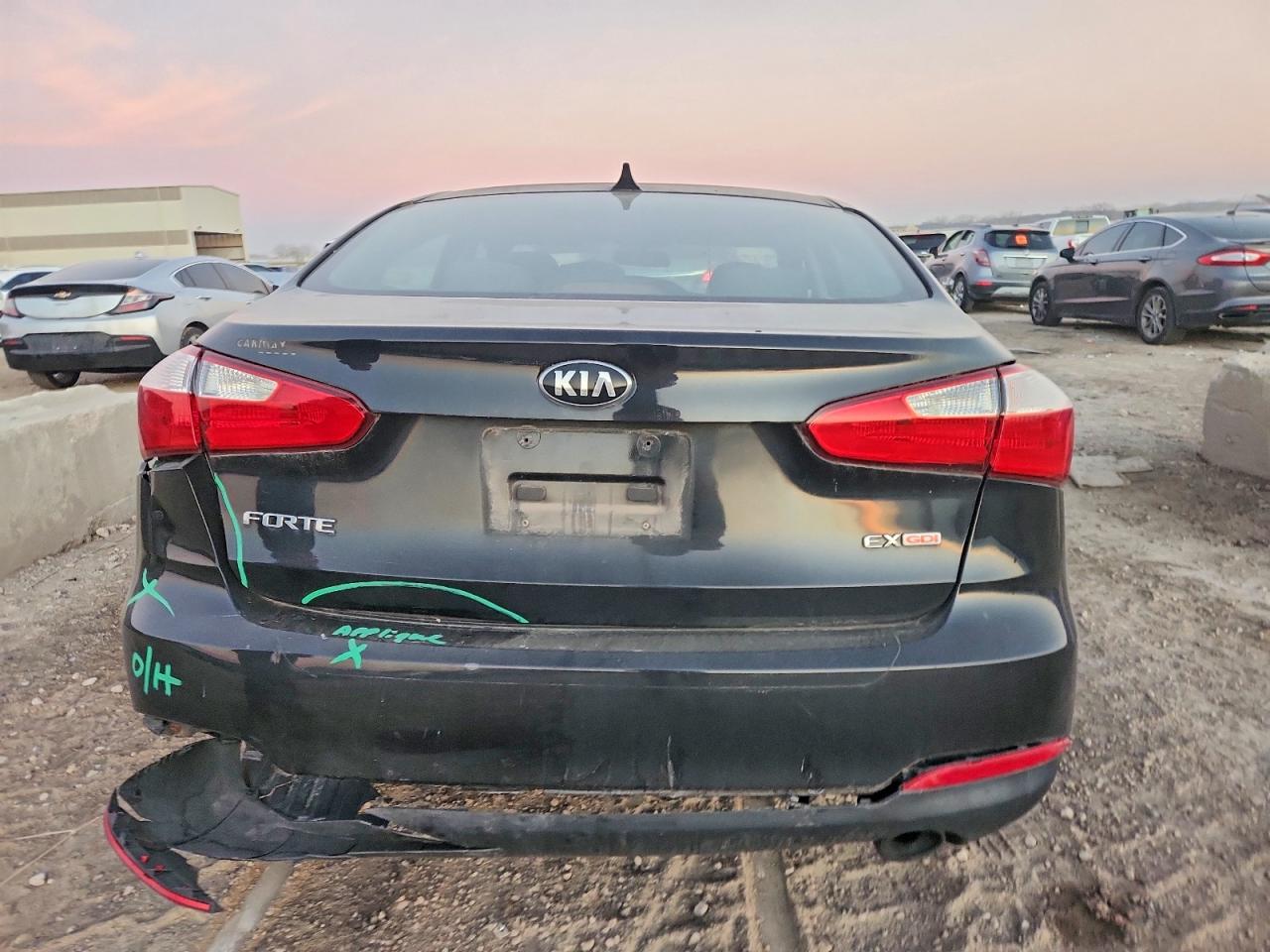 2015 KIA FORTE EX photo 6