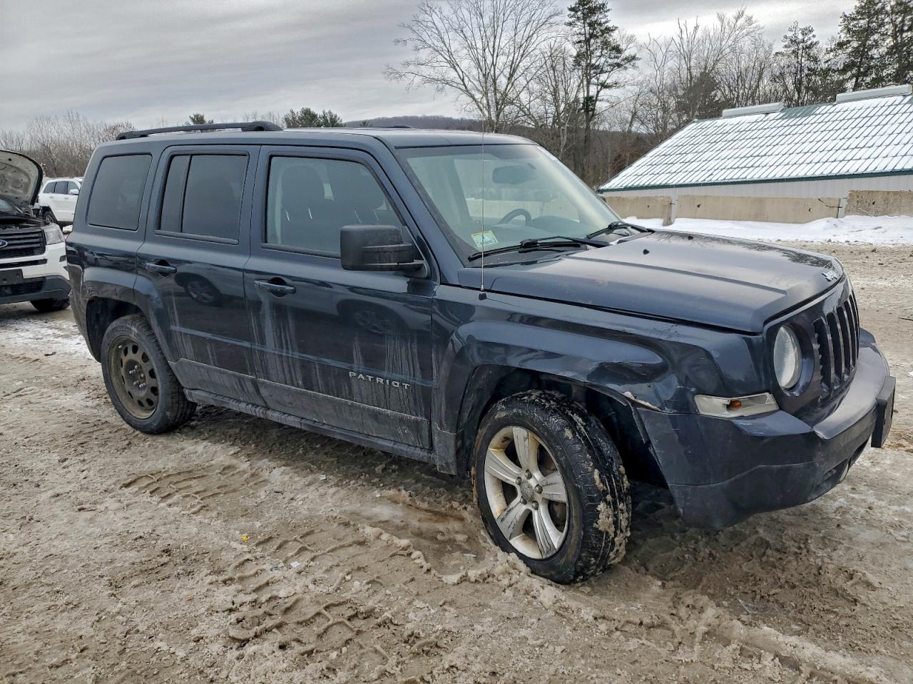 2015 JEEP PATRIOT LATITUDE photo 4