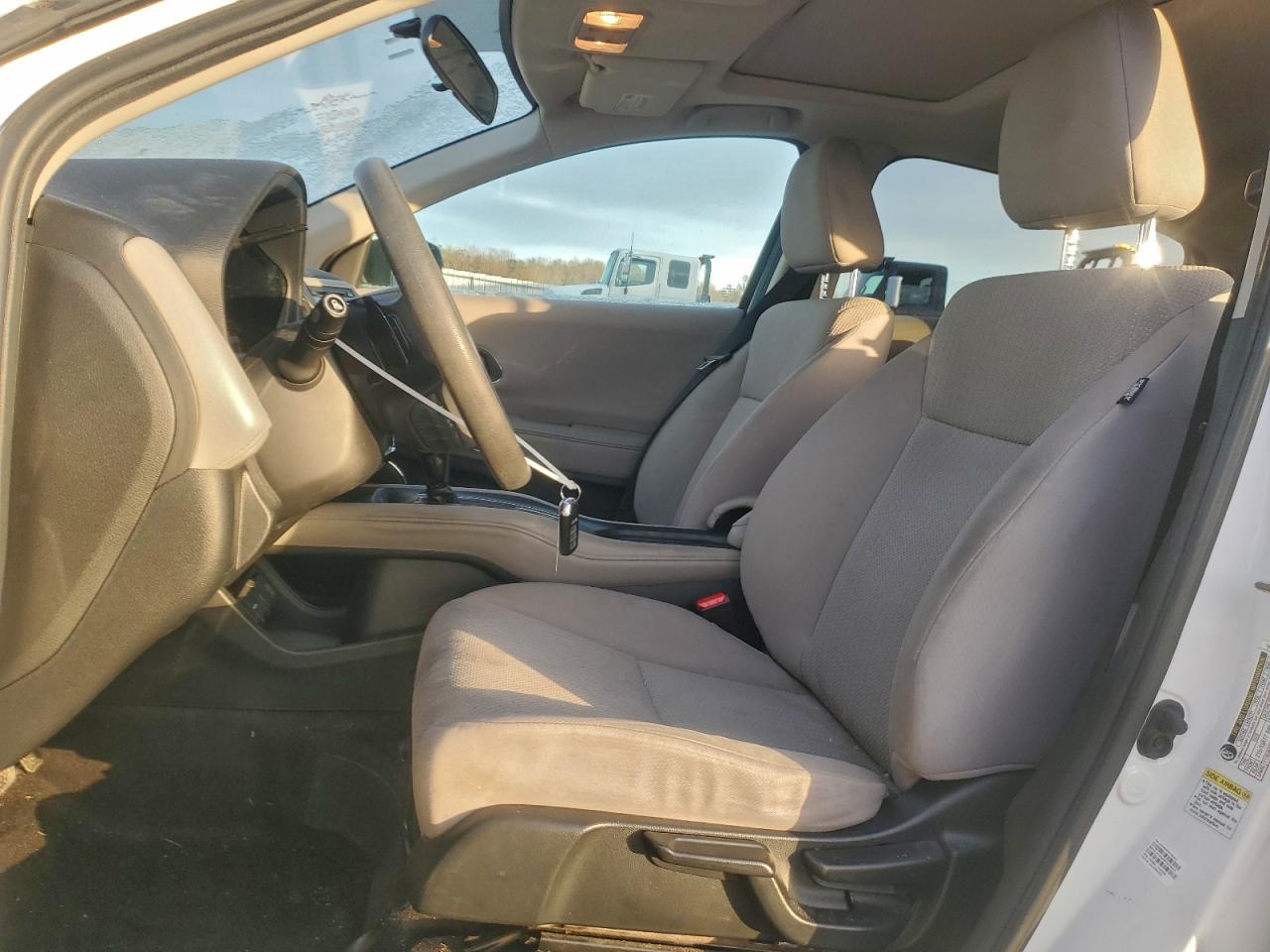 2016 HONDA HR-V EX photo 7