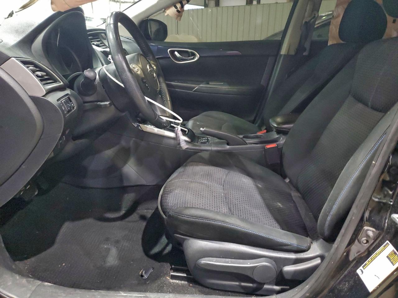 2019 NISSAN SENTRA S photo 7