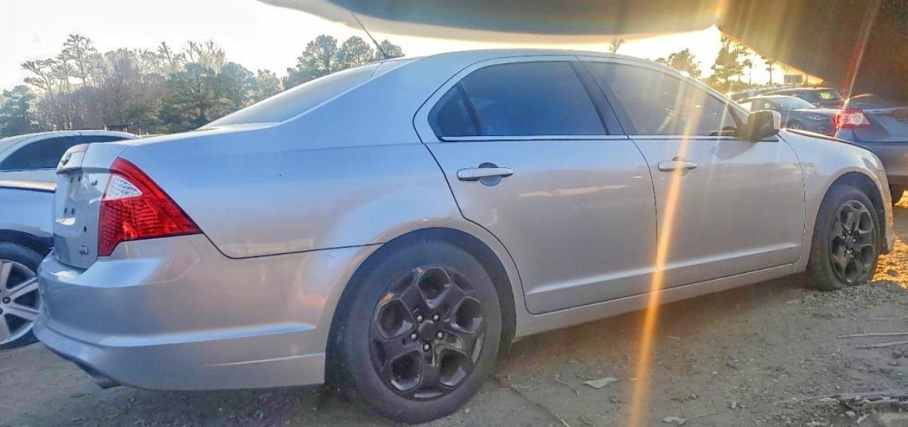 2010 FORD FUSION SE photo 3