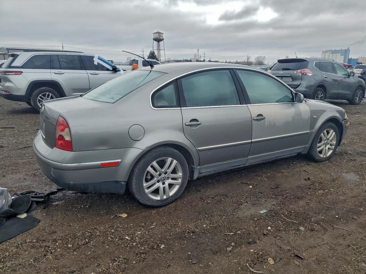 2002 VOLKSWAGEN PASSAT GLS photo 5