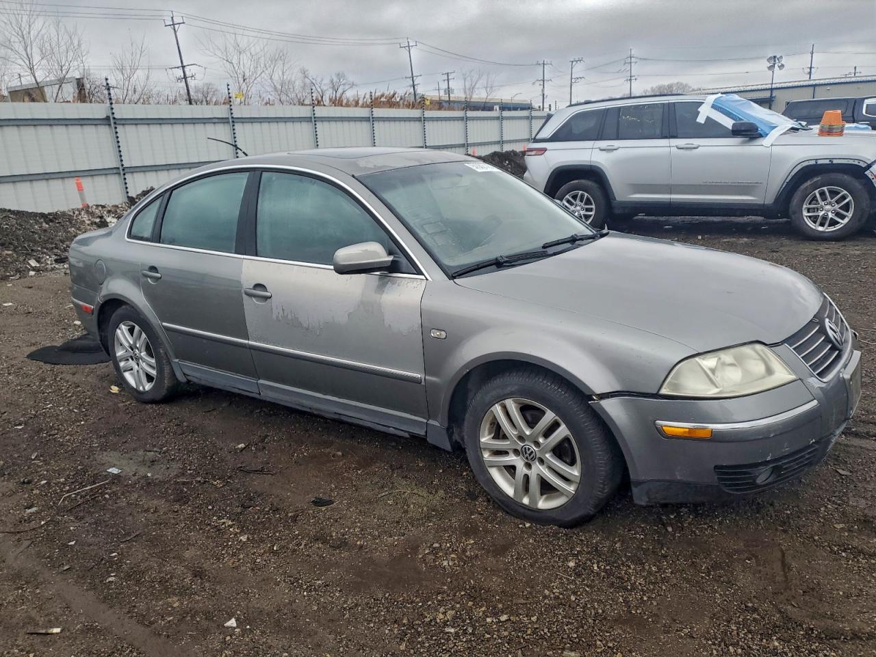 2002 VOLKSWAGEN PASSAT GLS photo 7