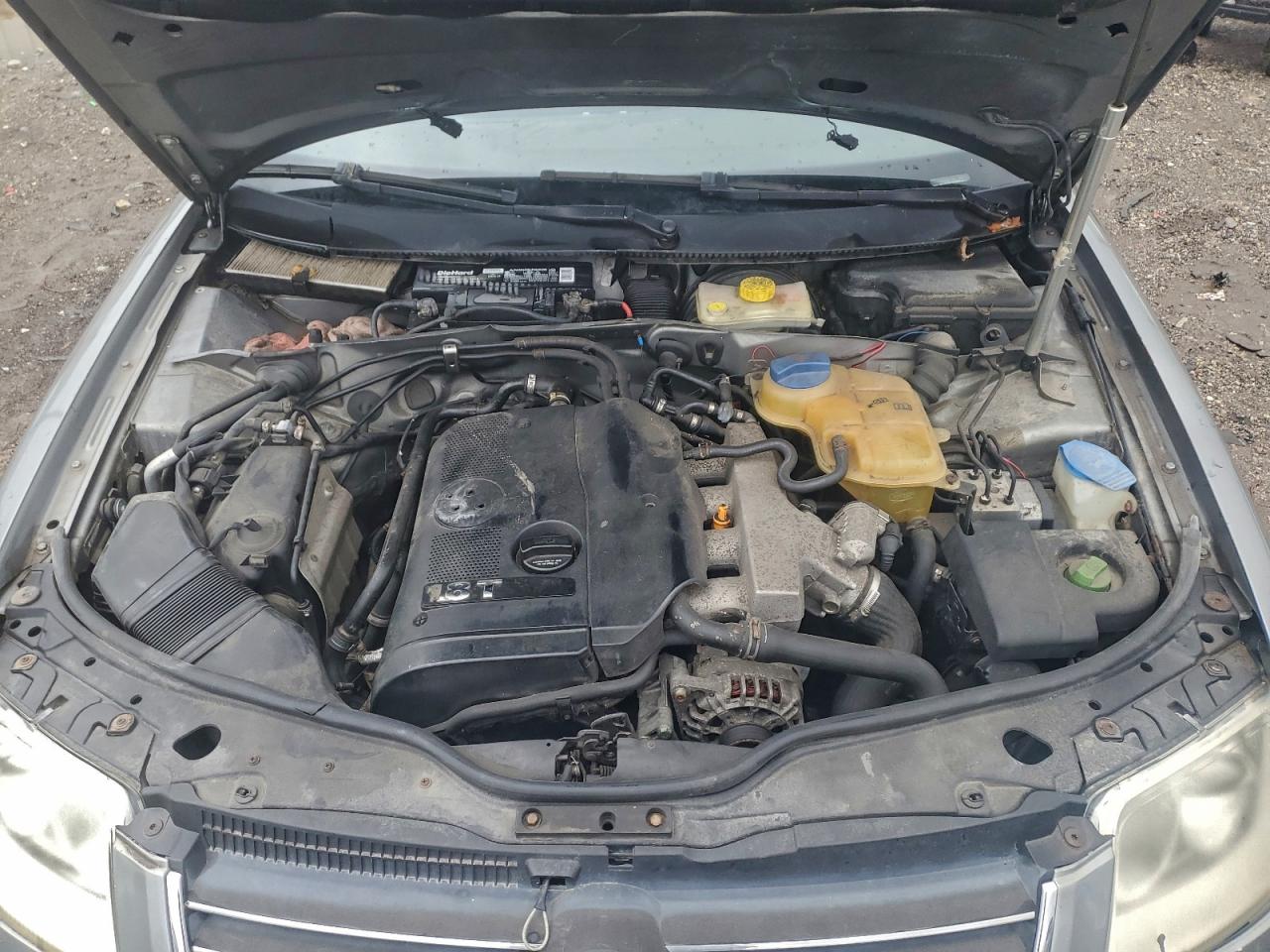 2002 VOLKSWAGEN PASSAT GLS photo 21