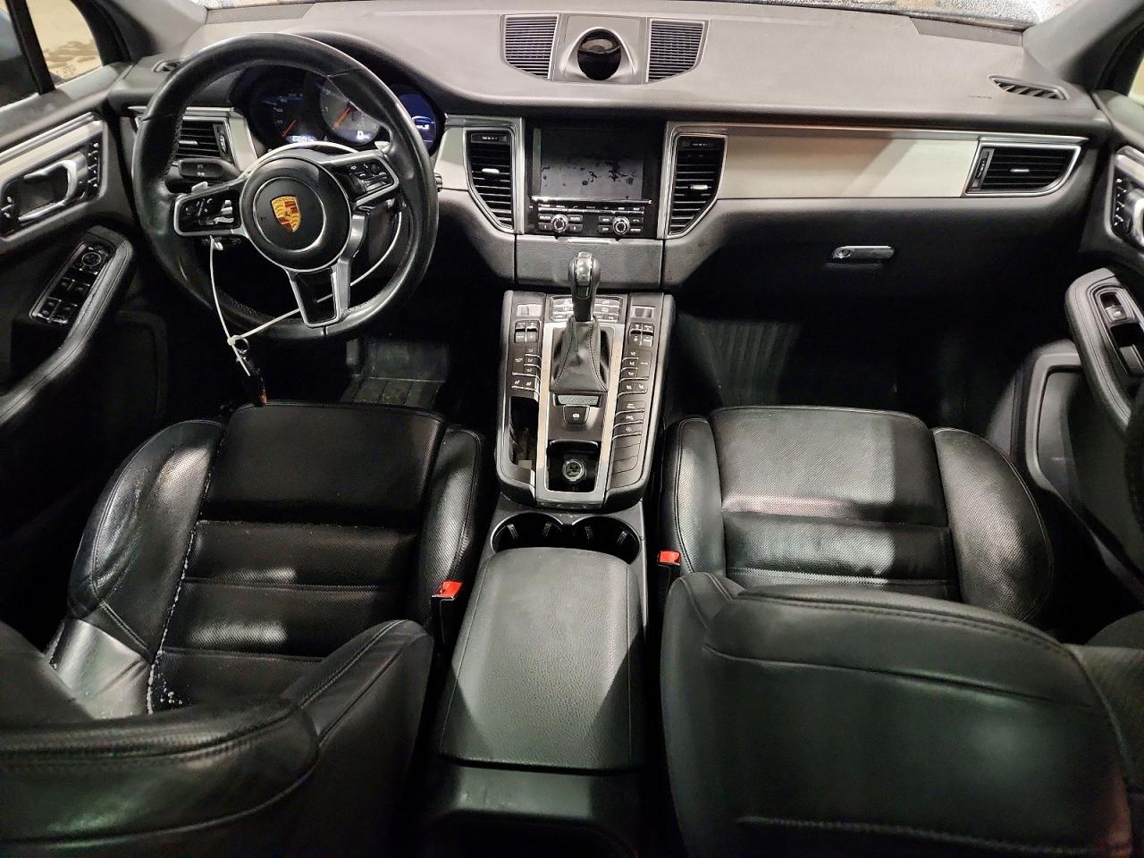 2015 PORSCHE MACAN S photo 8