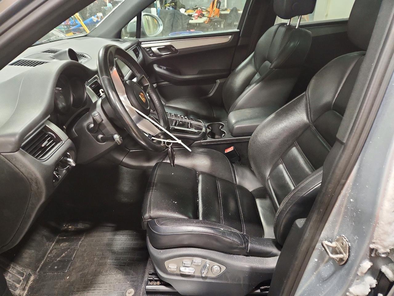 2015 PORSCHE MACAN S photo 7