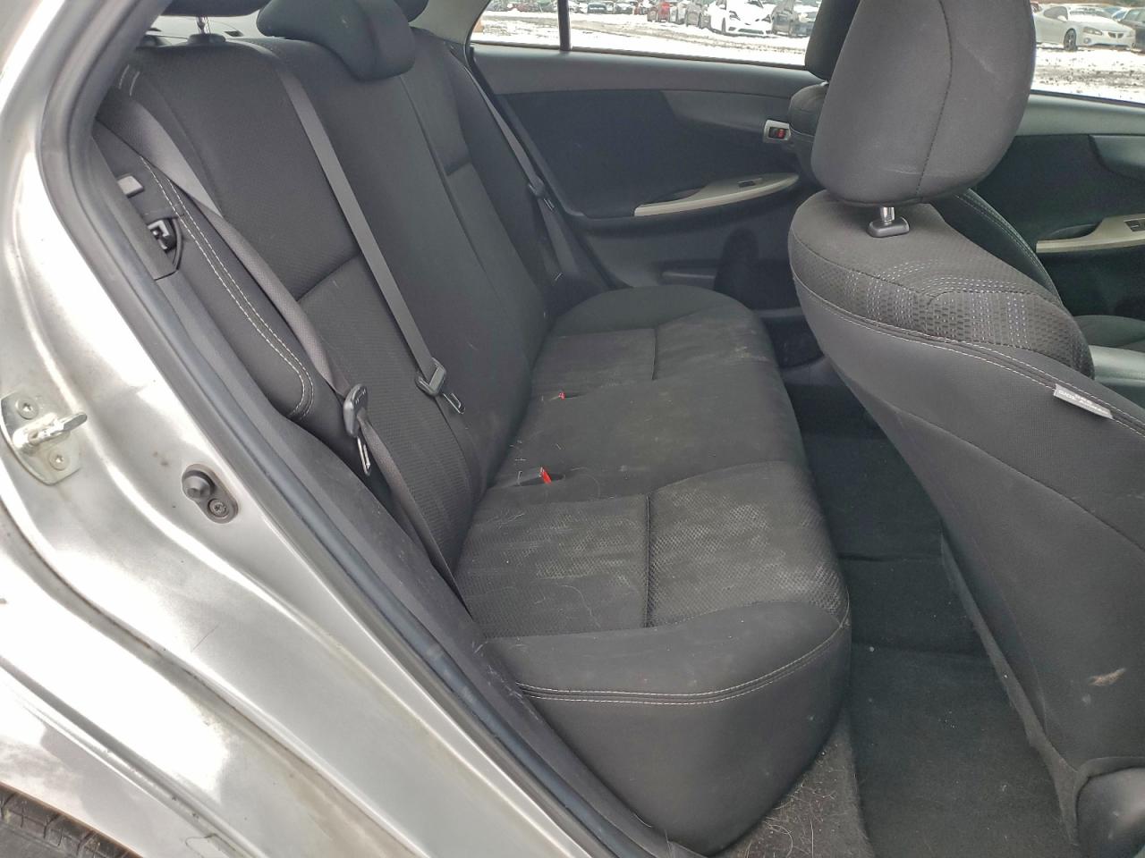 2013 TOYOTA COROLLA BASE photo 19