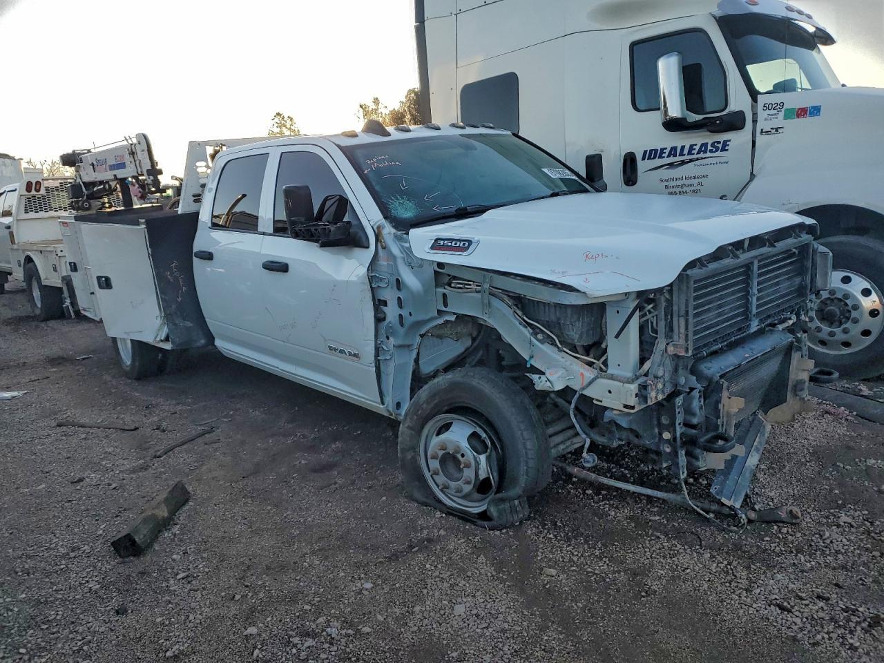 2022 RAM 3500 UTILITY / SERVICE TRUCK photo 4