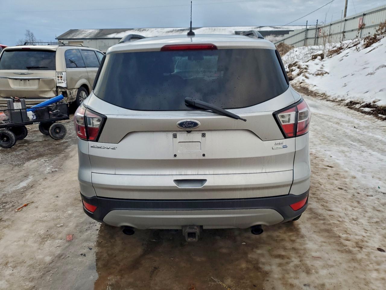 2017 FORD ESCAPE SE photo 6