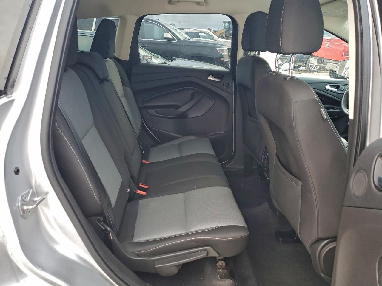 2017 FORD ESCAPE SE photo 11