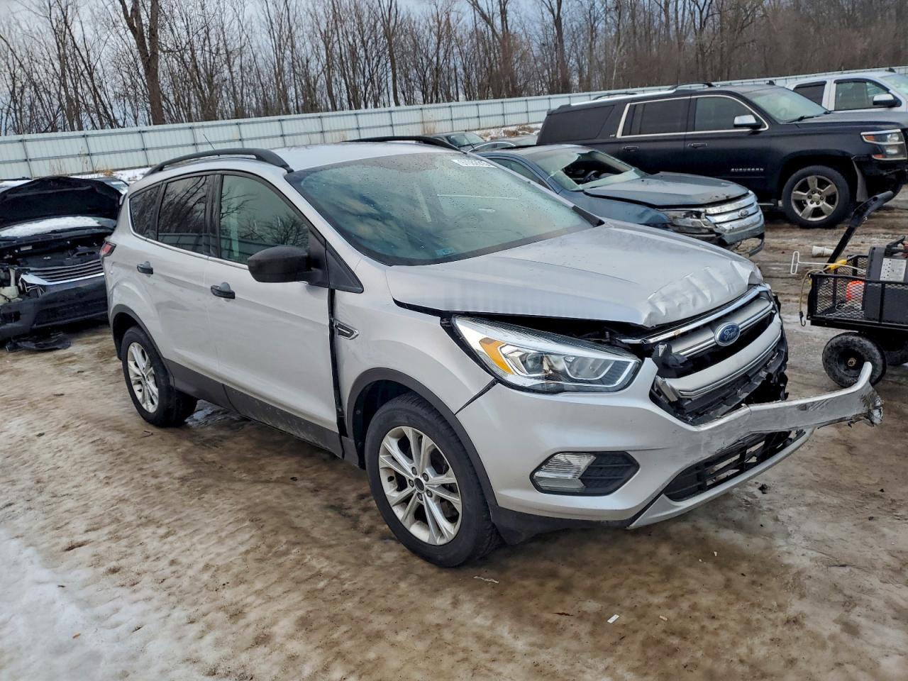 2017 FORD ESCAPE SE photo 4